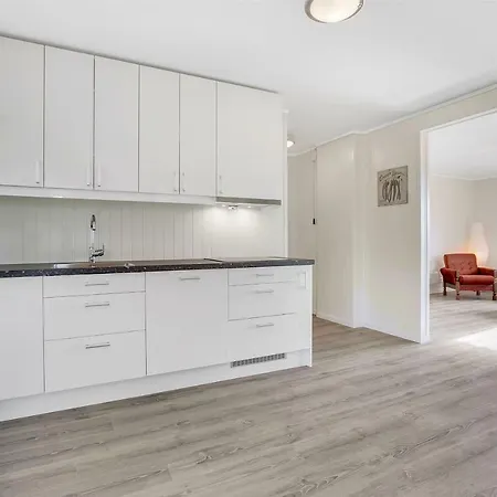 A Lofoten Renovated Apartman *